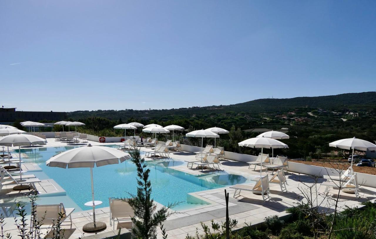 Resort Con Piscina A Soli 250 Mt Dalla Spiaggia La Pelosa Стинтино Екстериор снимка